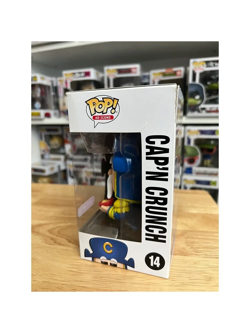 VAULTED EXCLUSIVE Cap'n Crunch Funko Pop #14 Ad Icons Captain Target Quaker Oats